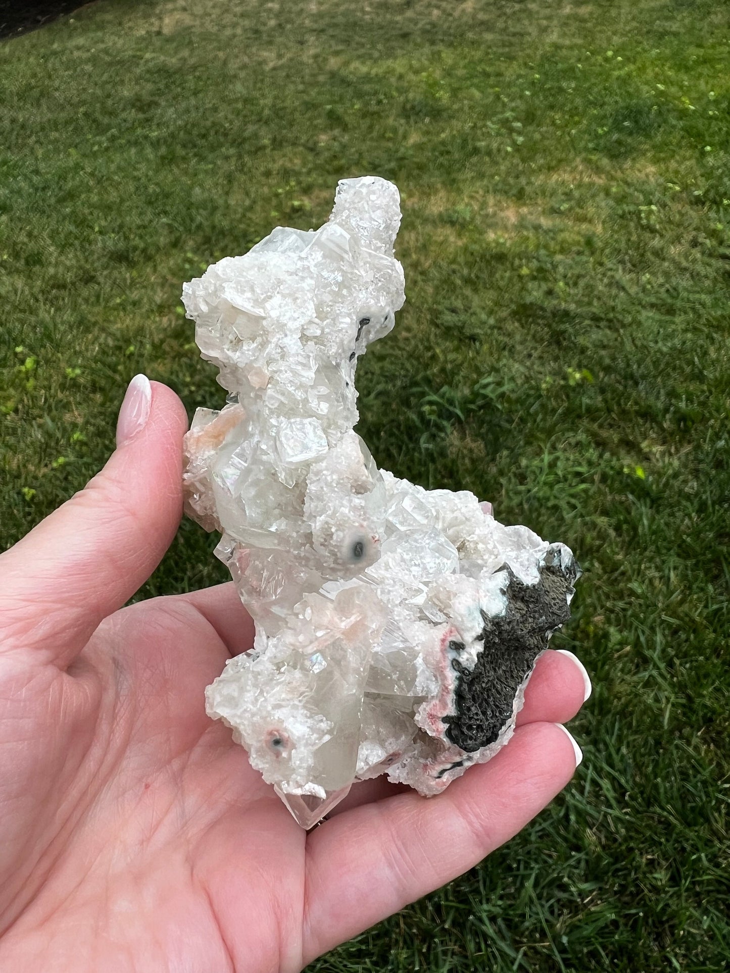 Large Apophyllite Fairy Bed with points like diamonds, new, peach stilbite, high vibration crystals, gifts, altar, 4x2.5”