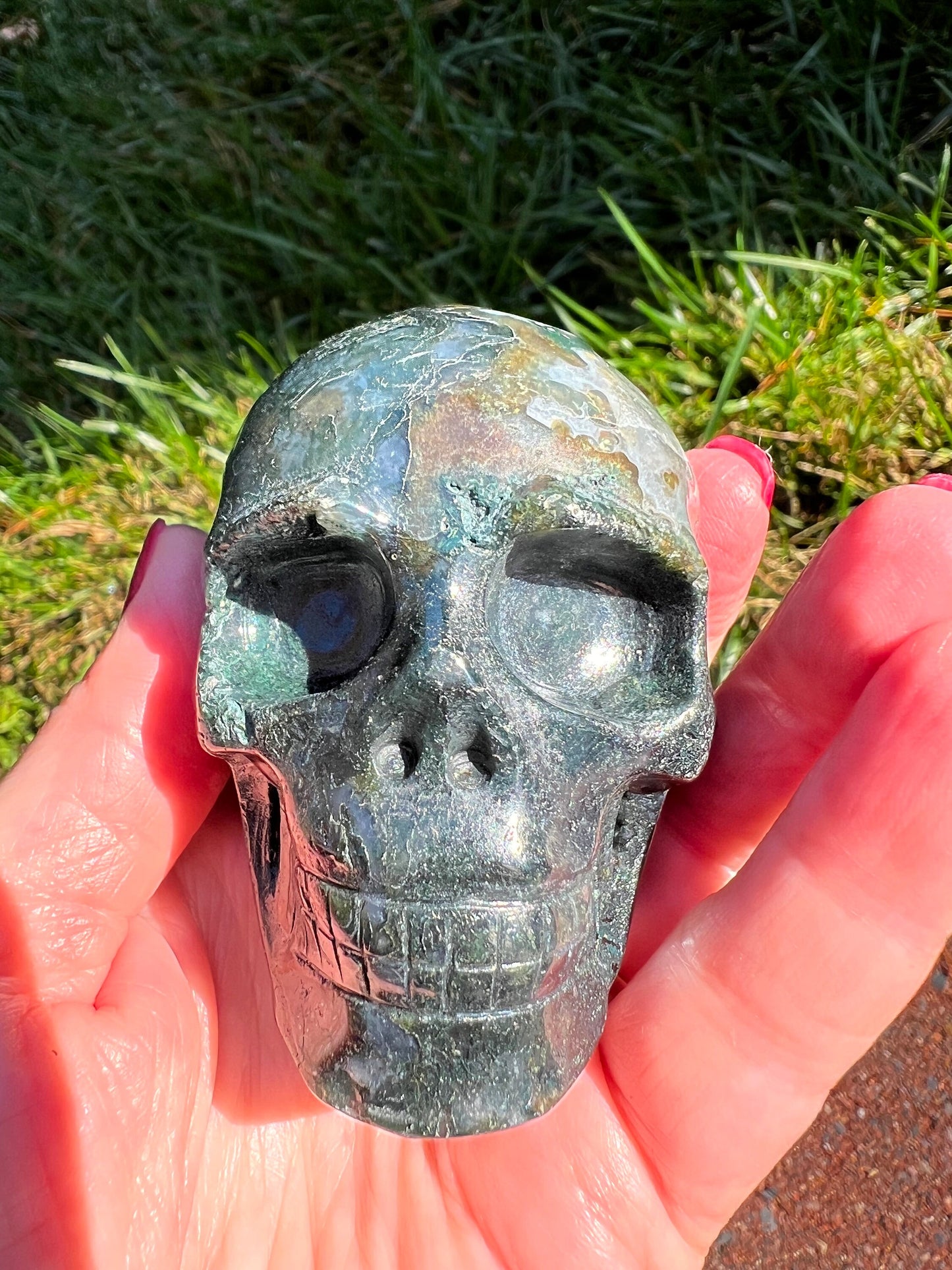 Moss Agate Skull Head, Stunning Carving, 3”, gift, altar, crystal healing, high frequency crystals