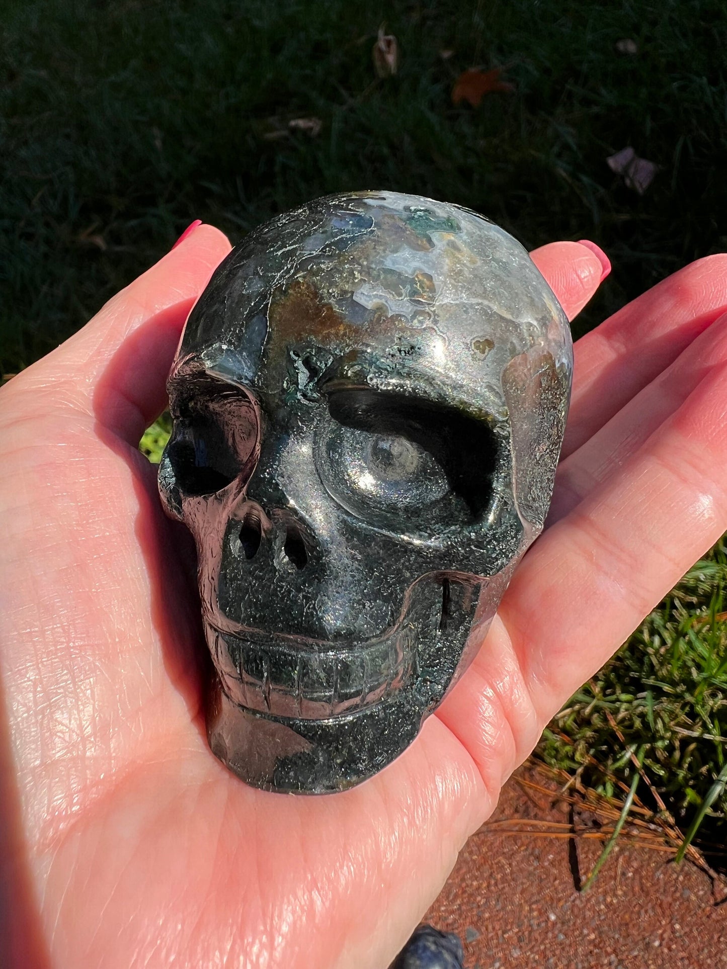 Moss Agate Skull Head, Stunning Carving, 3”, gift, altar, crystal healing, high frequency crystals