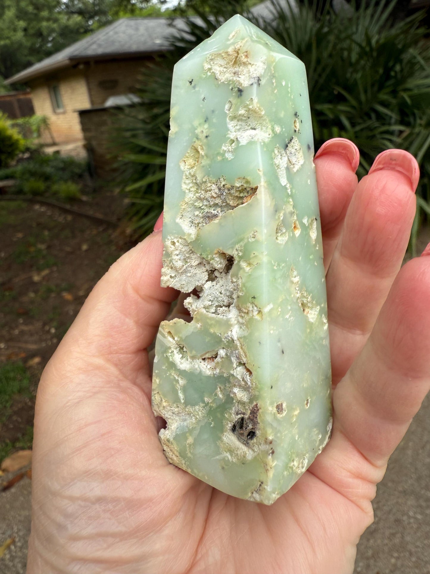 Chrysophase Tower, palm stone, beautiful carving, new, altar, gifts, meditation, high vibration crystals