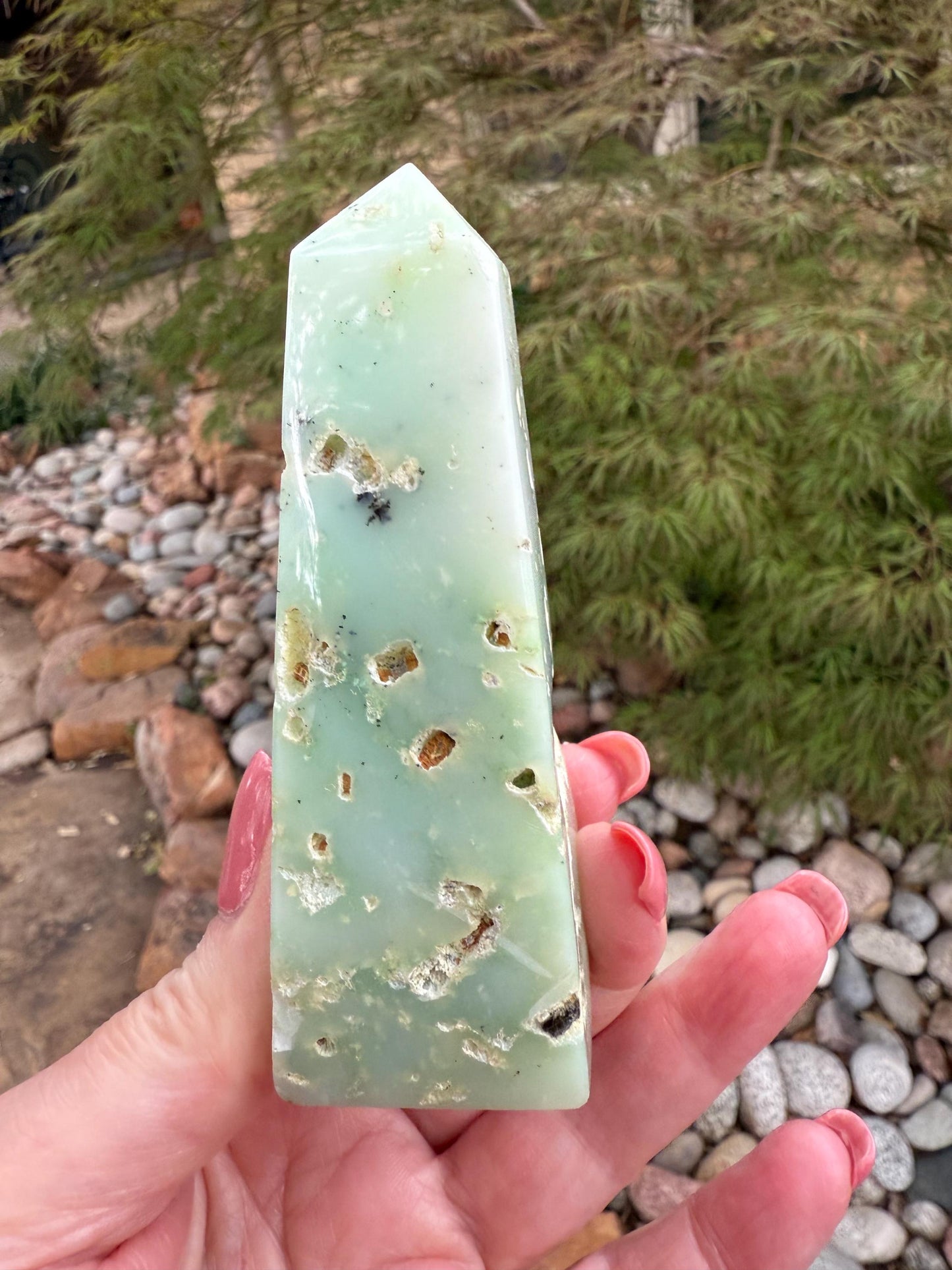 Chrysophase Tower, palm stone, beautiful carving, new, altar, gifts, meditation, high vibration crystals