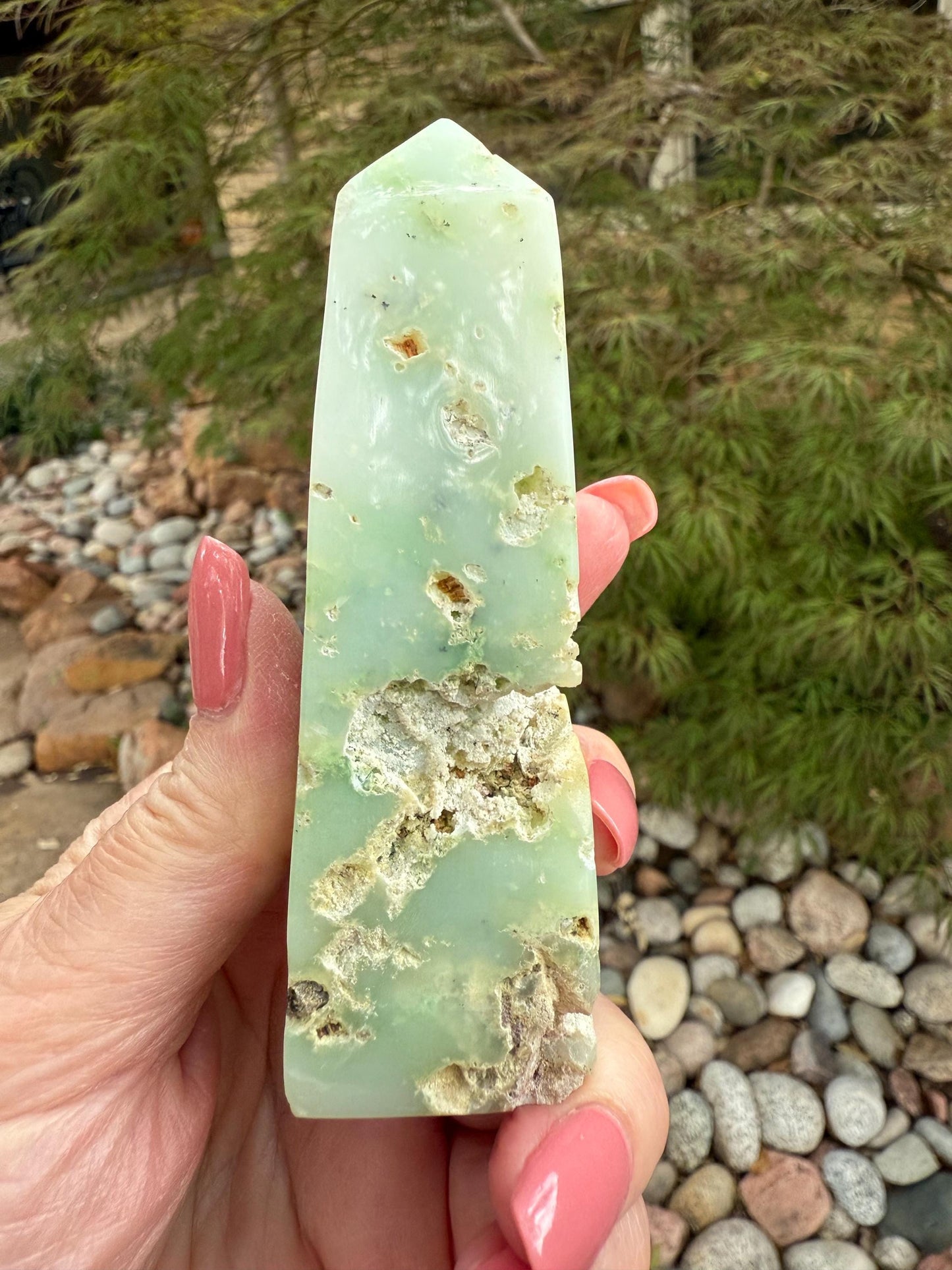Chrysophase Tower, palm stone, beautiful carving, new, altar, gifts, meditation, high vibration crystals