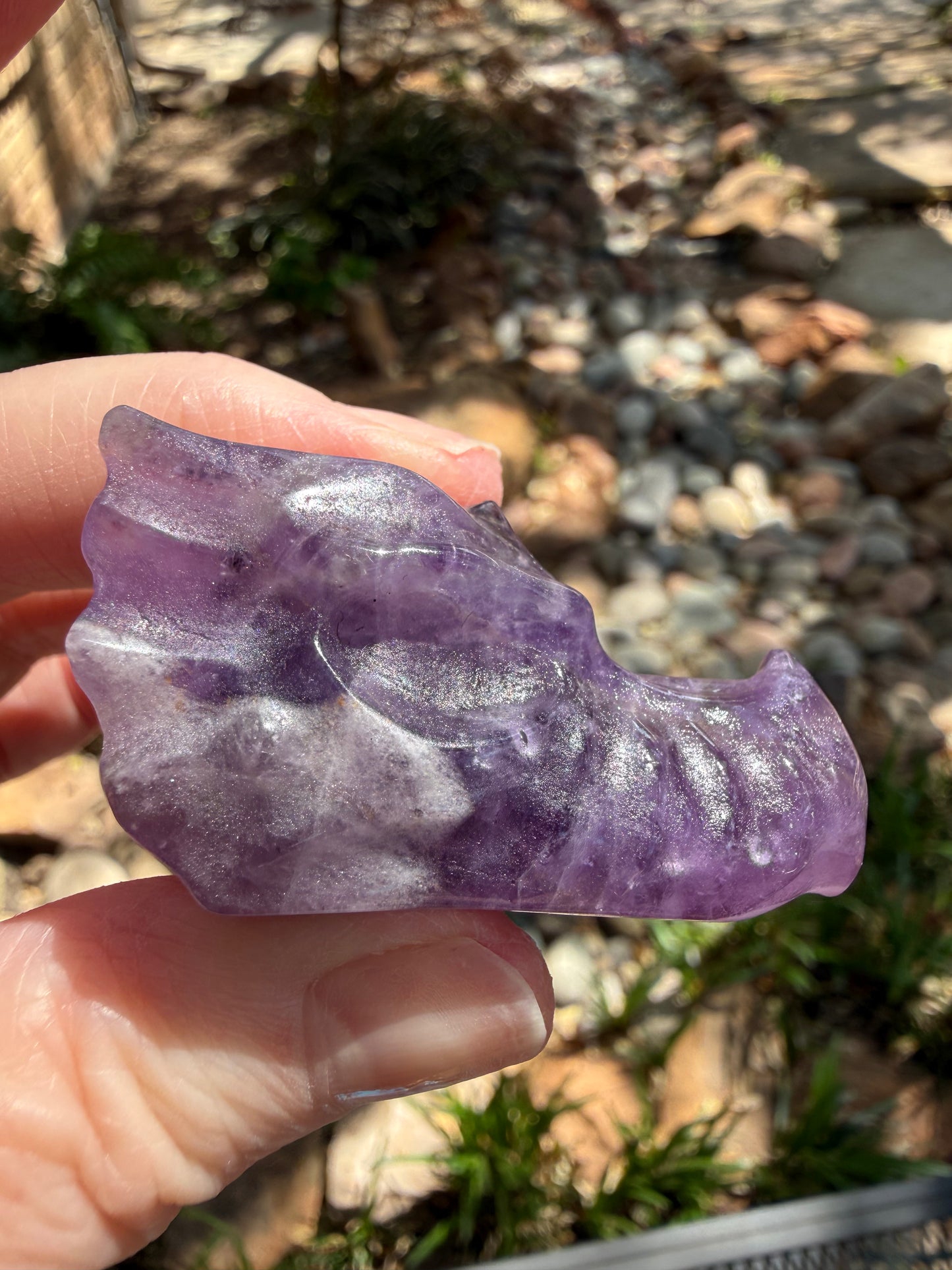 Chevron Amethyst Dragon, 2”, beautiful carving