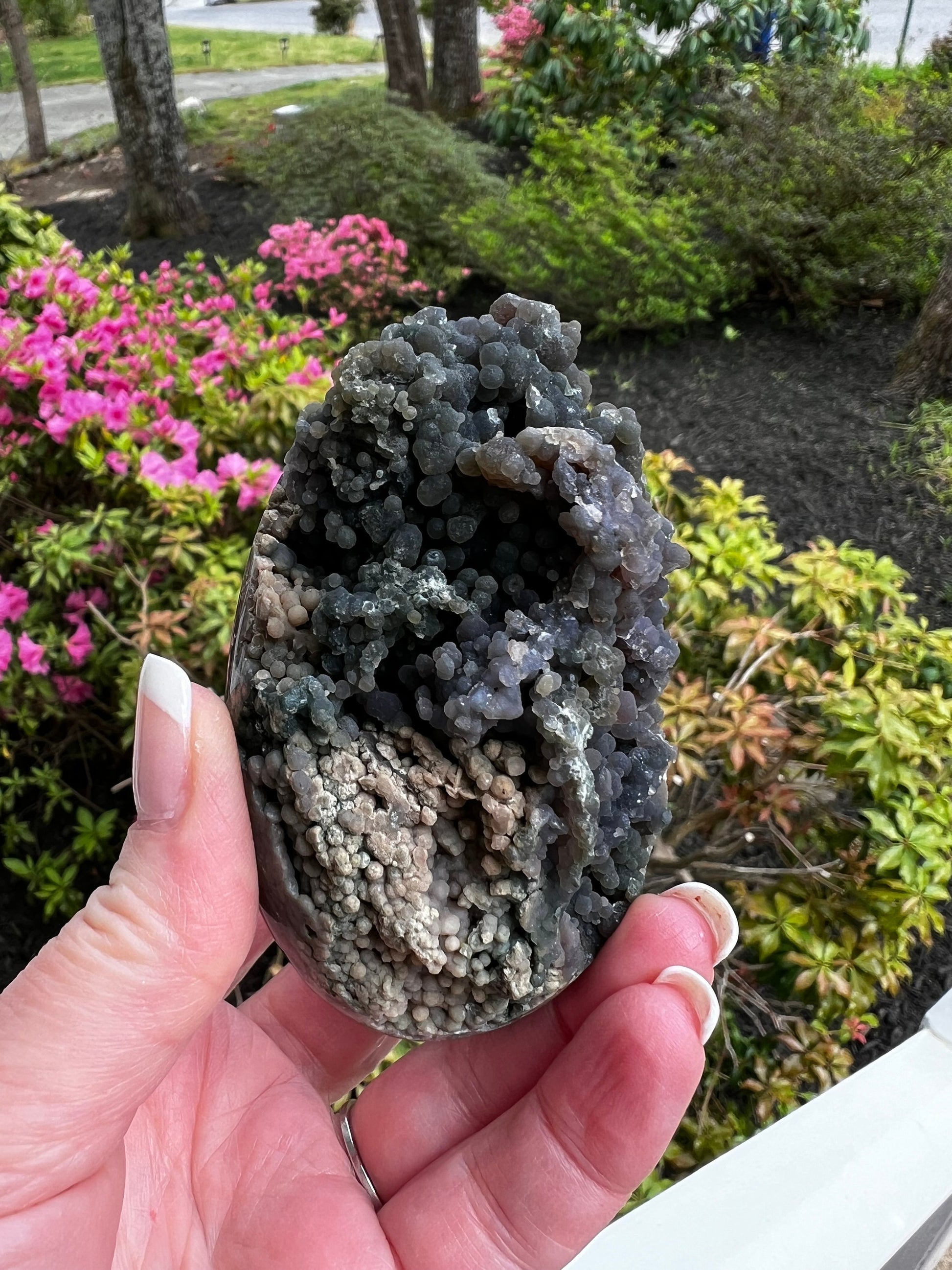 Druzy Grape Agate Egg, 3.5”, new, gifts, altar, high vibration crystals, crystal healing sessions