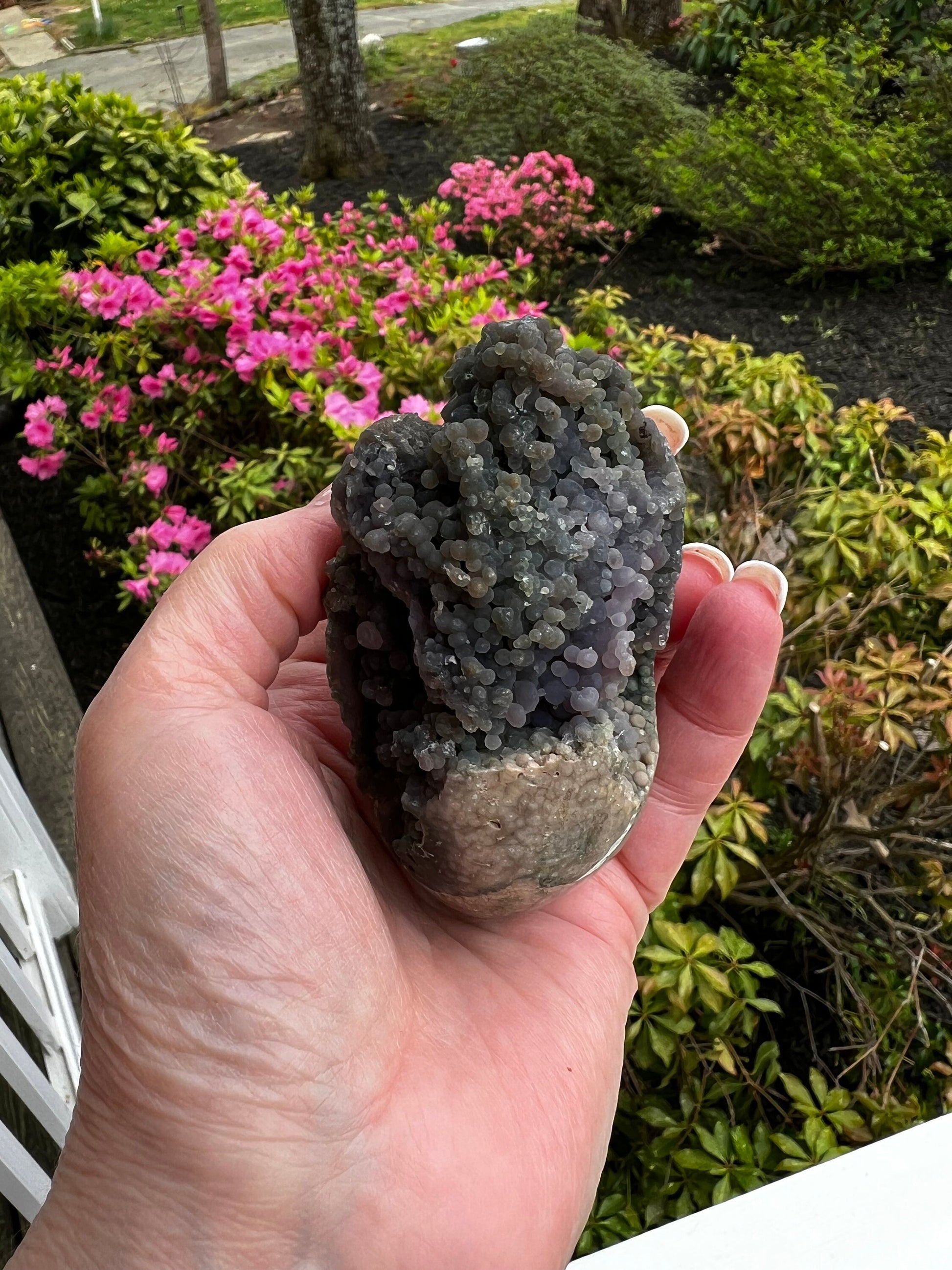 Druzy Grape Agate Egg, 3.5”, new, gifts, altar, high vibration crystals, crystal healing sessions