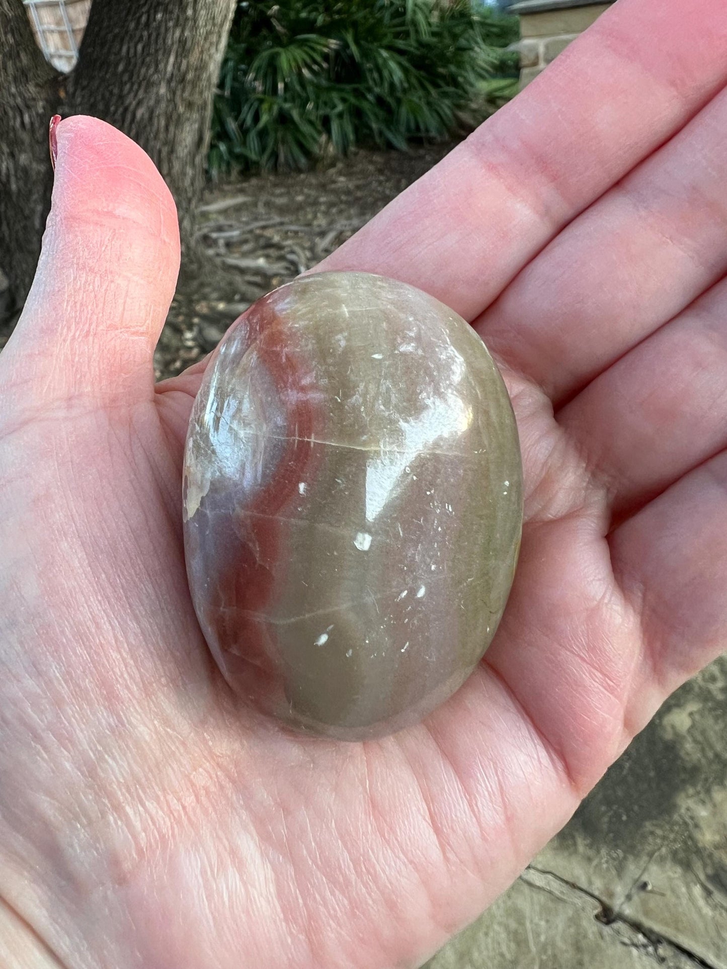 Banded Onyx Palm, new, gift, altar, crystal healing practice, 2”x1.5”